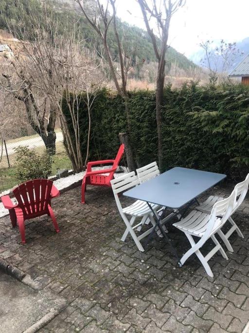 Appartement Rez De Jardin Montee De L'Alpe D'Huez La Garde  Kültér fotó