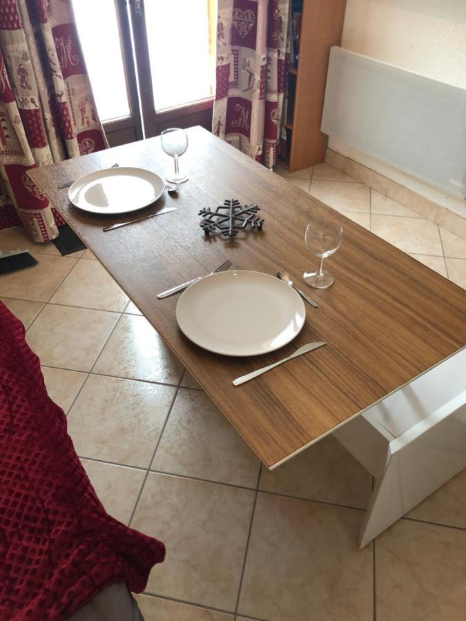 Appartement Rez De Jardin Montee De L'Alpe D'Huez La Garde  Kültér fotó
